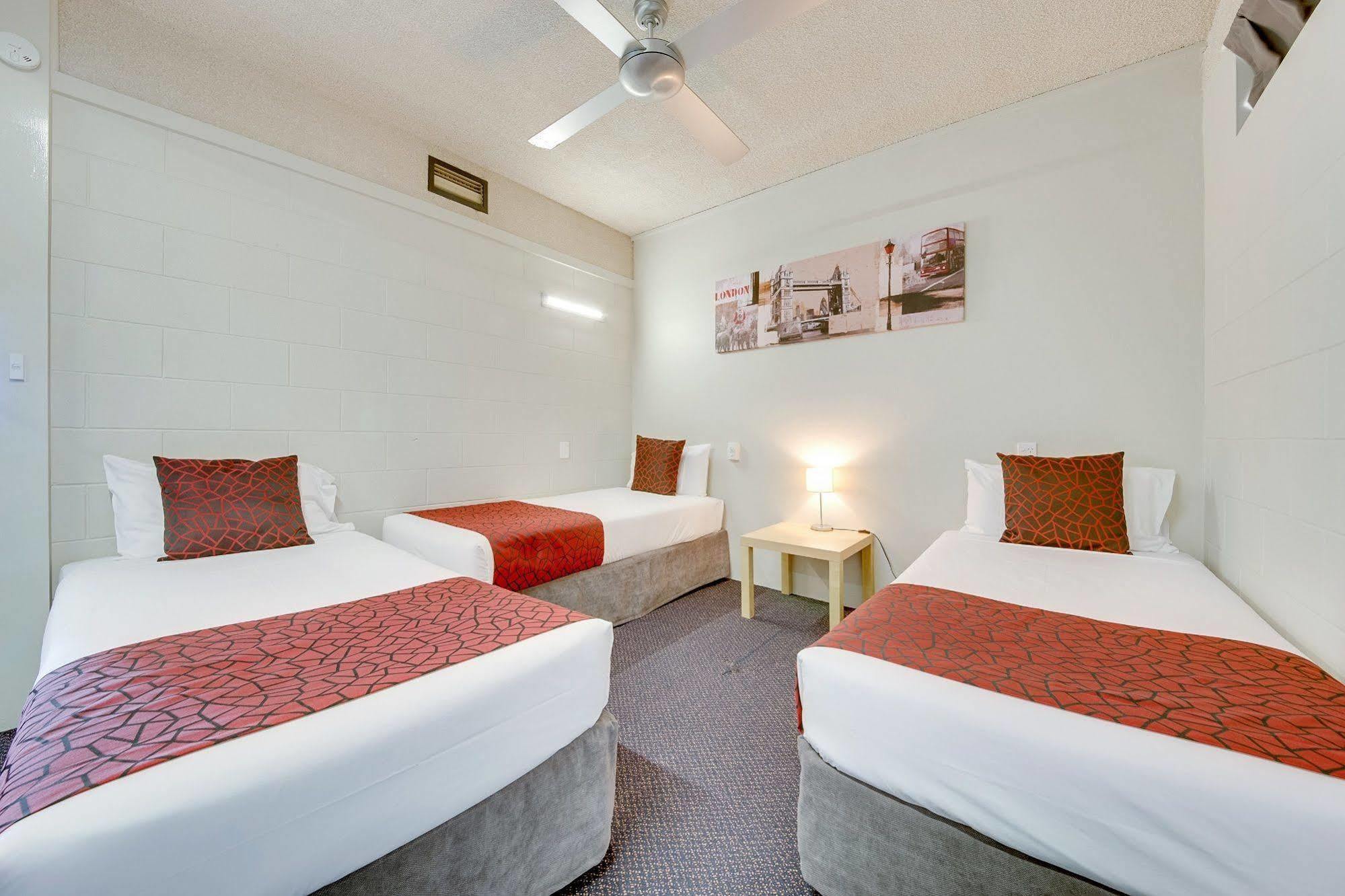 Camelot Motel Гладстон Экстерьер фото